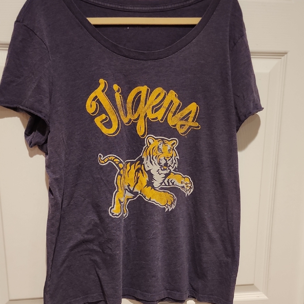 Vintage Purple LSU T-Shirt with Yellow Tiger Graphic